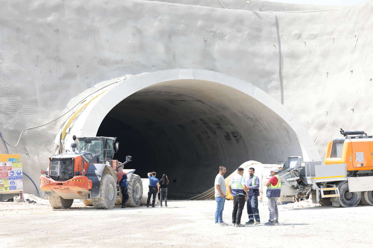 Tünel inşaatında kaza! 1 işçi öldü, 5 de yaralı var 2
